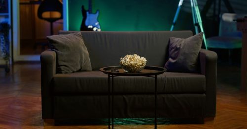 Beginner's Guide to Background Lights for Vlogging